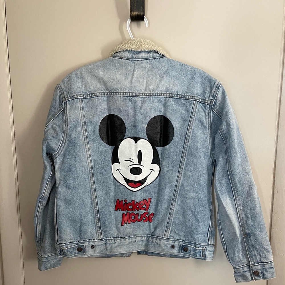 Rare Limited Edition Mickey Mouse Levi’s Sherpa Denim Jacket